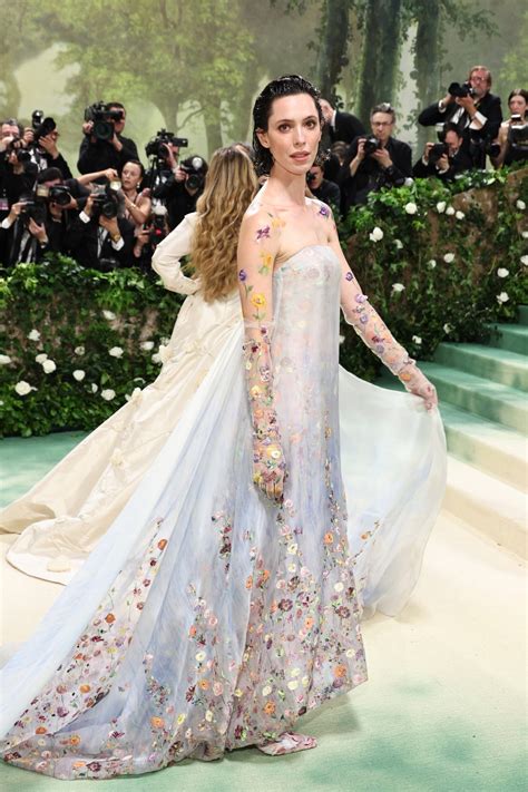 rebecca hall hot|Rebecca Hall Hits 2024 Met Gala Red Carpet in Hand。